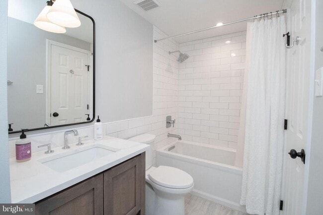 Building Photo - 2526 Log Mill Ct