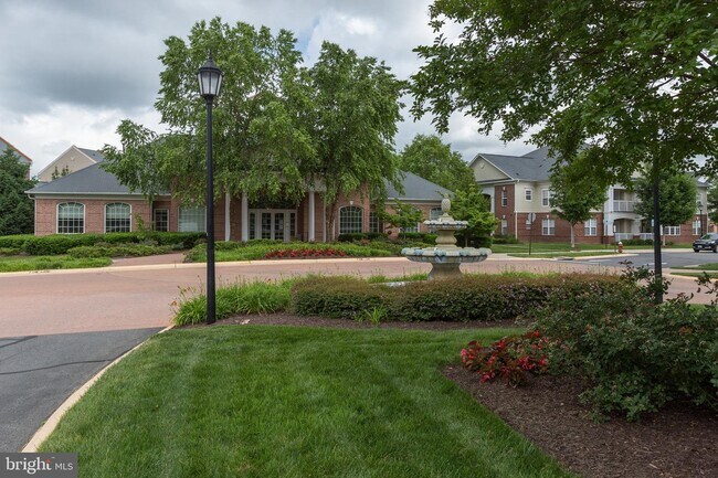 Building Photo - 42270 Yancey Terrace