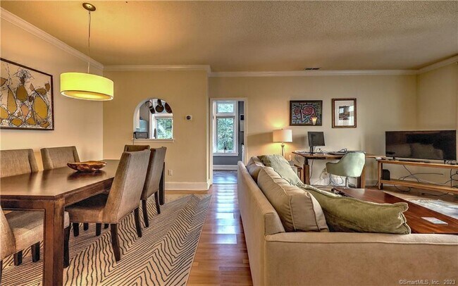 Building Photo - 500 Prospect St