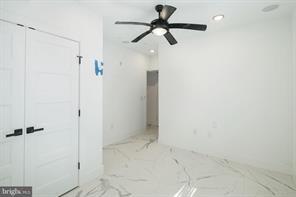 Building Photo - 2000 N Front St