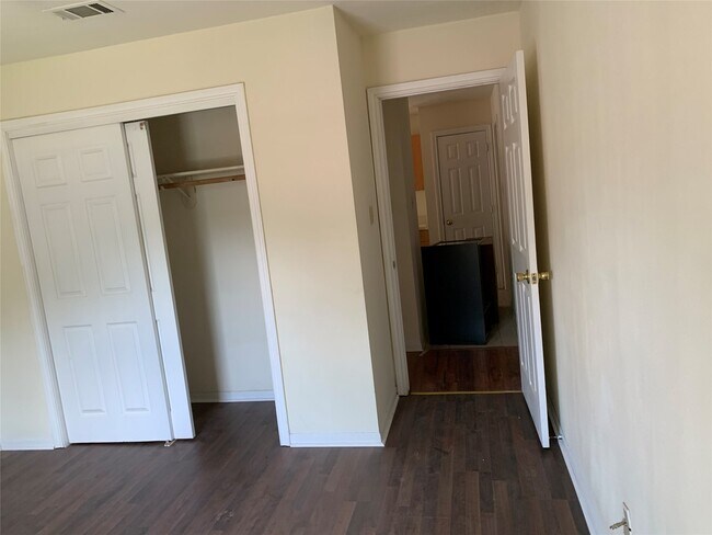 Building Photo - 3901 College Main St