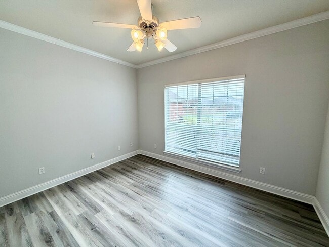 Building Photo - Spacious 3 Bed / 2 Bath Home in Midway ISD