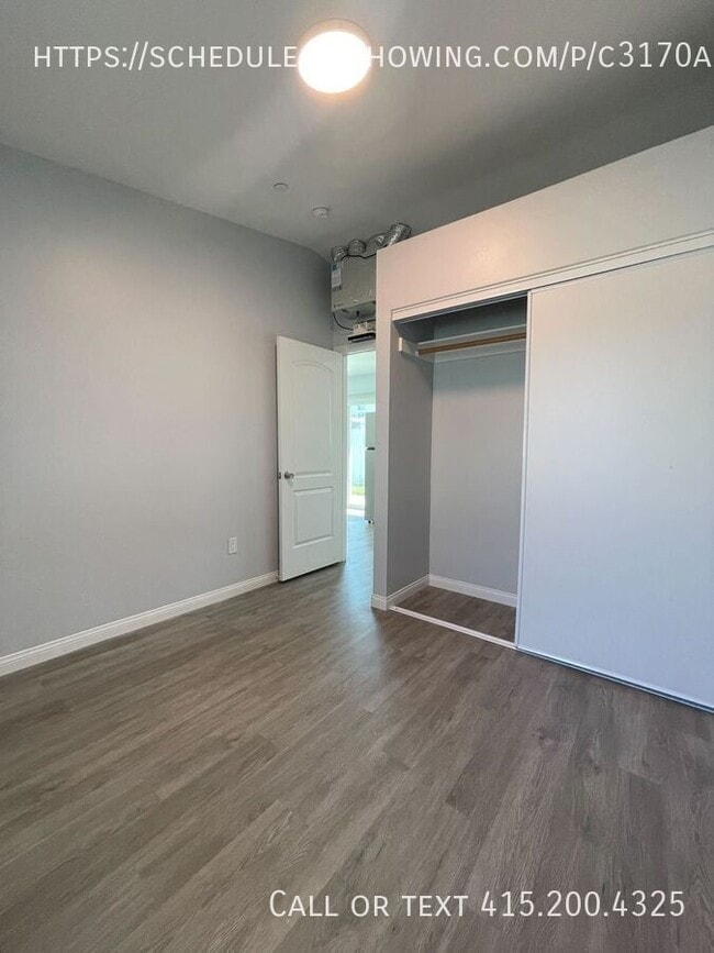Building Photo - 1077 Greenfield Dr