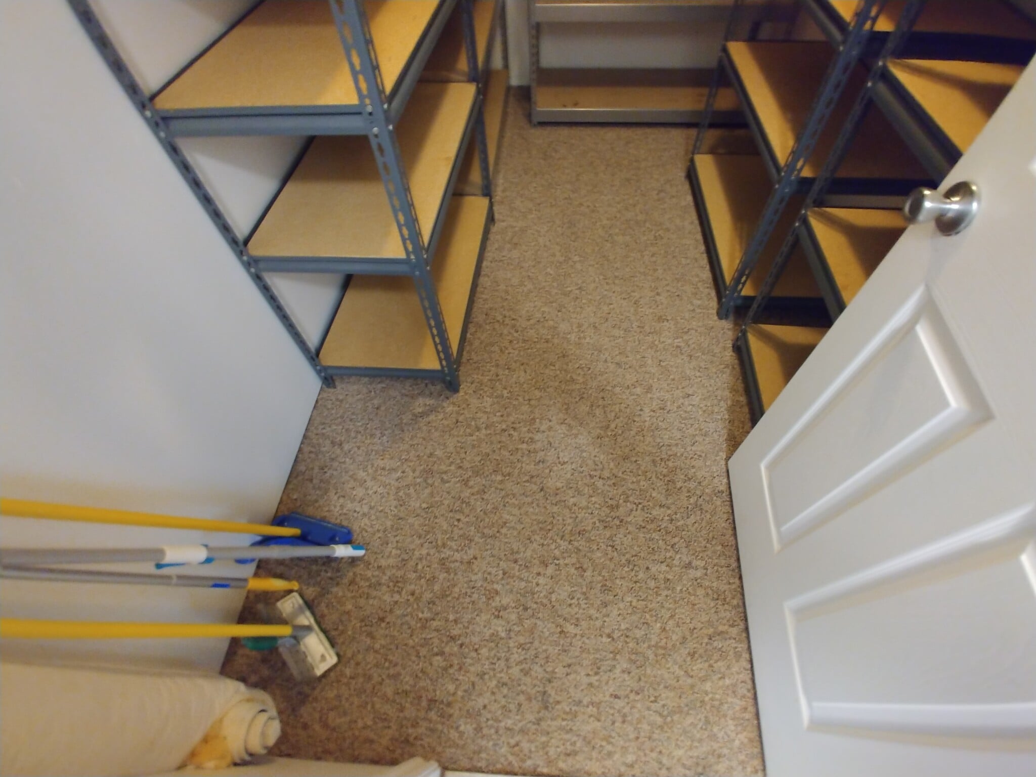 Building Photo - 936 Meadowbrook Dr