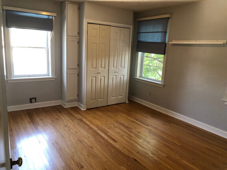 Bedroom 2 - 6959 Pernod Ave