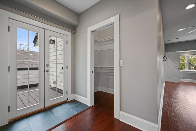Building Photo - 2370 Elm St
