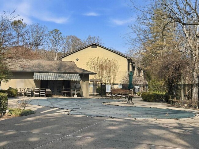 Building Photo - 49 Ivy Gates NE