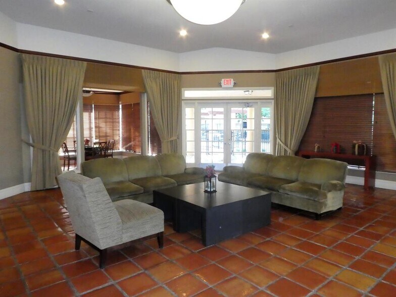 Building Photo - 9022 W Atlantic Blvd