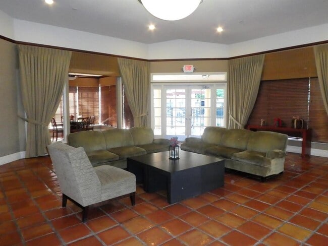 Building Photo - 9022 W Atlantic Blvd