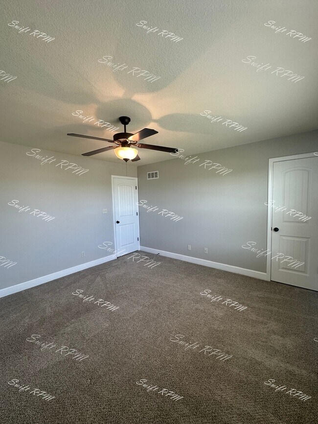 Building Photo - 21615 Westover Ct