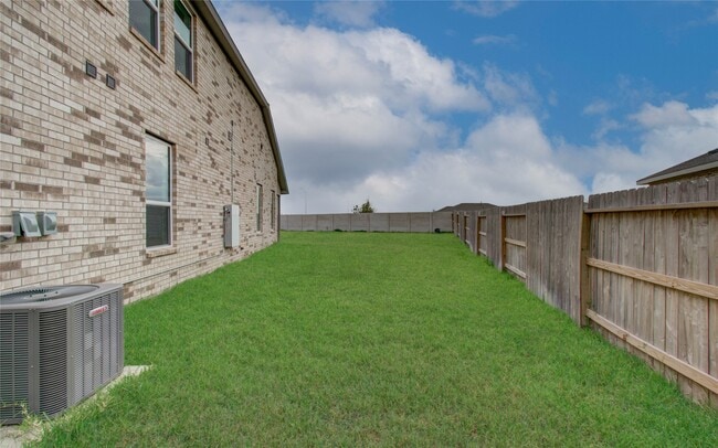 Building Photo - 26503 Foxtail Fern Dr