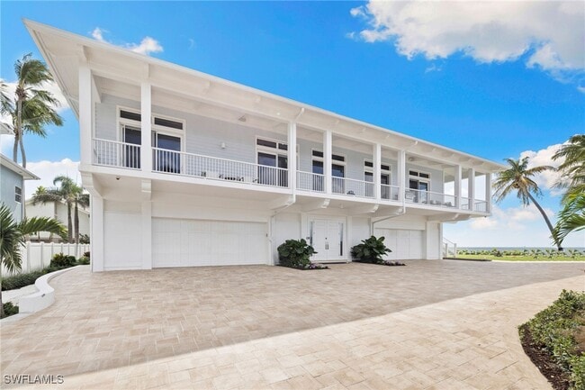 Building Photo - 40 32nd Ave S