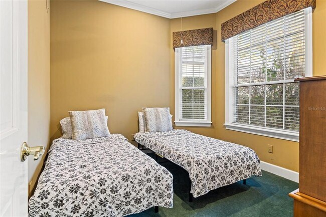 Building Photo - 6445 Renwick Cir