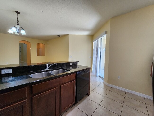 Building Photo - Gorgeous 3-Bedroom, 2.5-Bathroom Townhome in Orlando