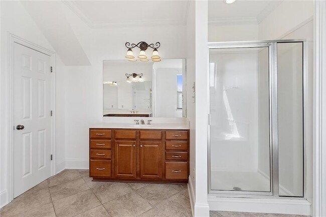 Building Photo - 109 Grand Champions Ln