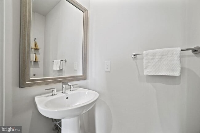 Building Photo - 7546 Sawyer Farm Wy