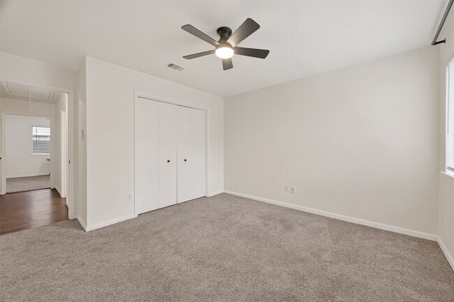 Building Photo - 12131 Ella Lee Ln