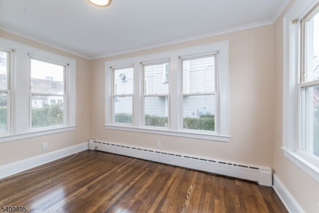 Building Photo - 72 Claremont Ave