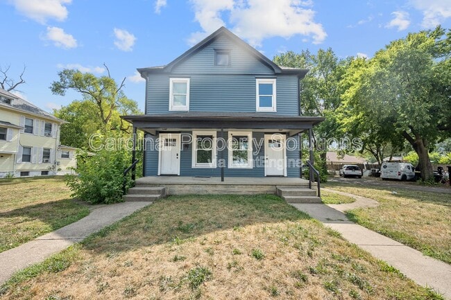 Building Photo - 1227 Woodside Blvd