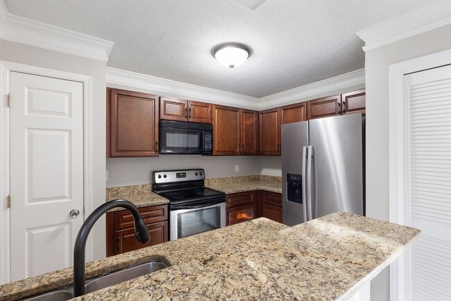 Building Photo - Charming East Cobb Home in Quiet Cul-de-Sac – Updated, Spacious & Great Schools!