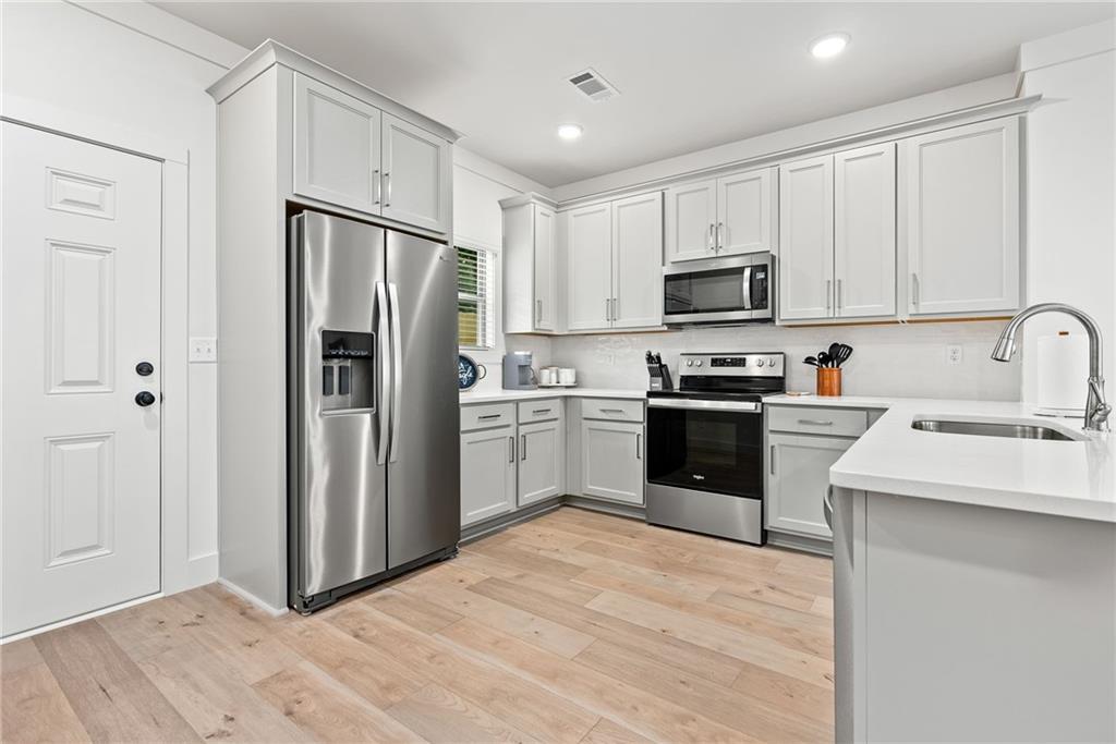 Building Photo - 1235 Tigers Tail Trl