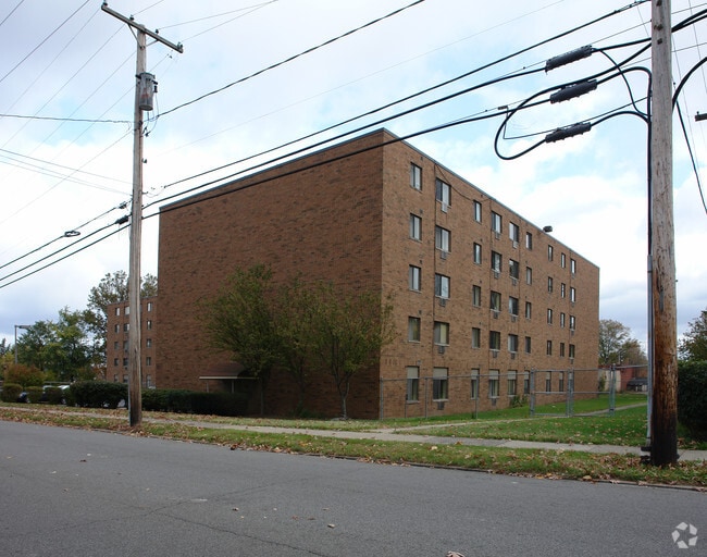 Grovewood Manor 3531 Hillman St Youngstown OH 44507 Apartment Finder