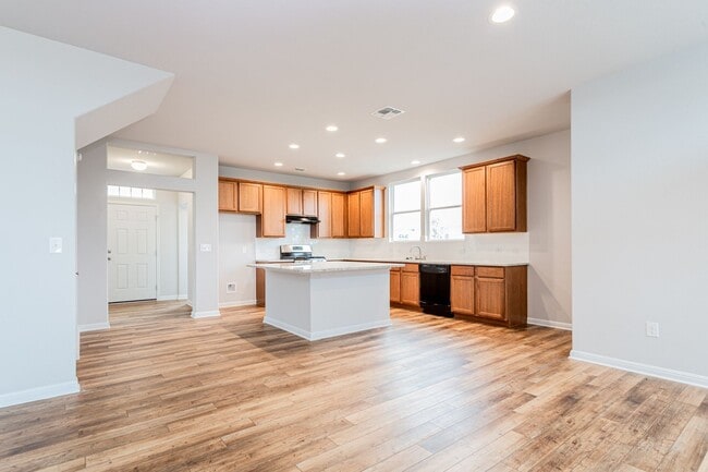 Building Photo - Bright & Airy 3 Bedroom, 2.5 Bathroom Home – Two Stories of Comfort