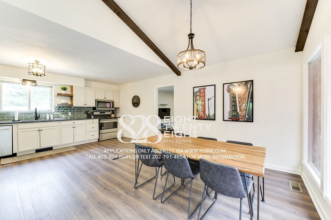 Building Photo - Talk About Unique! Must See 4 Bed/2 Bath S...