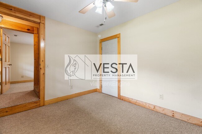 Building Photo - 131 Tanner Trail