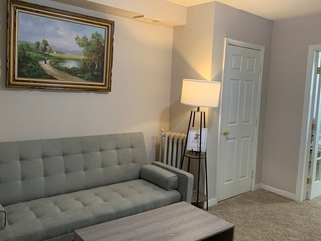 Primary Photo - 1003 S Charles St