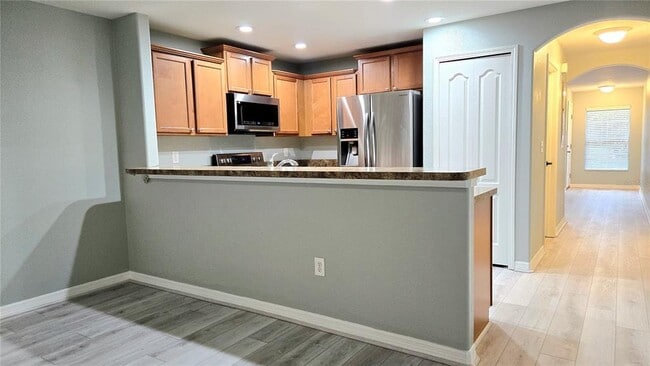 Building Photo - 405 Carina Cir