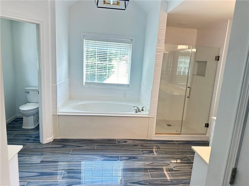 Building Photo - 540 Langley Creek Dr