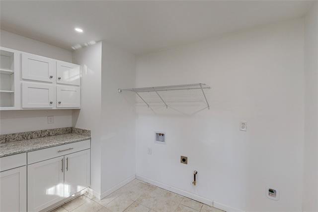 Building Photo - 2702 Tolosa Dr