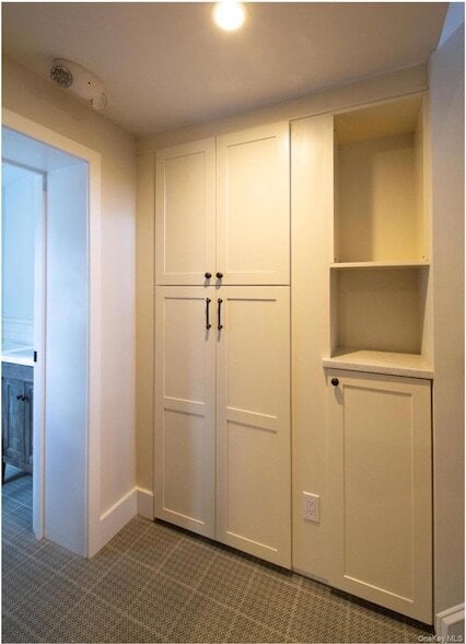 Building Photo - 3 Spring St