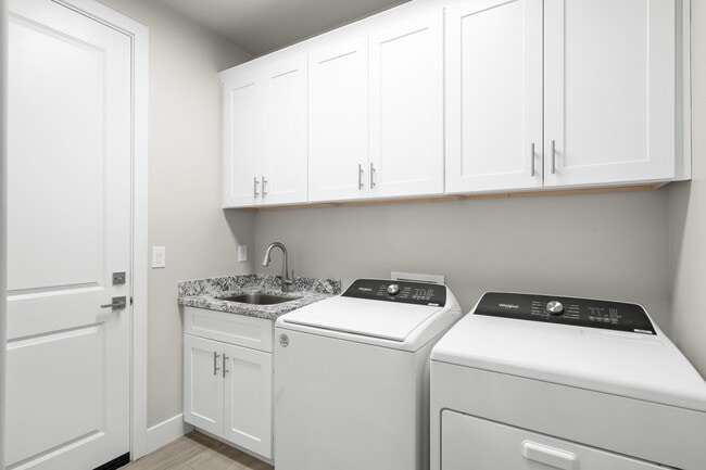 Building Photo - 15689 E Orch Vw Rd