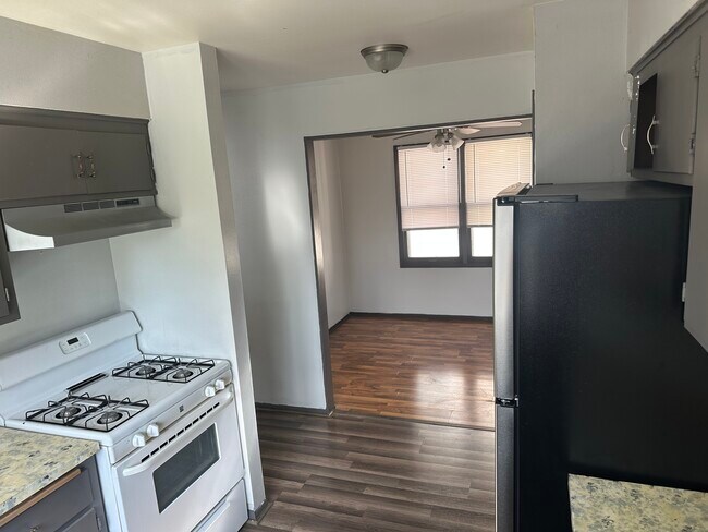 Building Photo - 1961 S 57th St