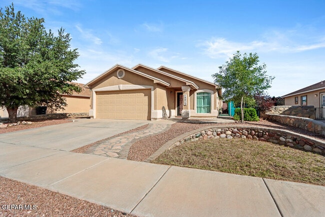 Building Photo - 14413 Desert Sage Dr