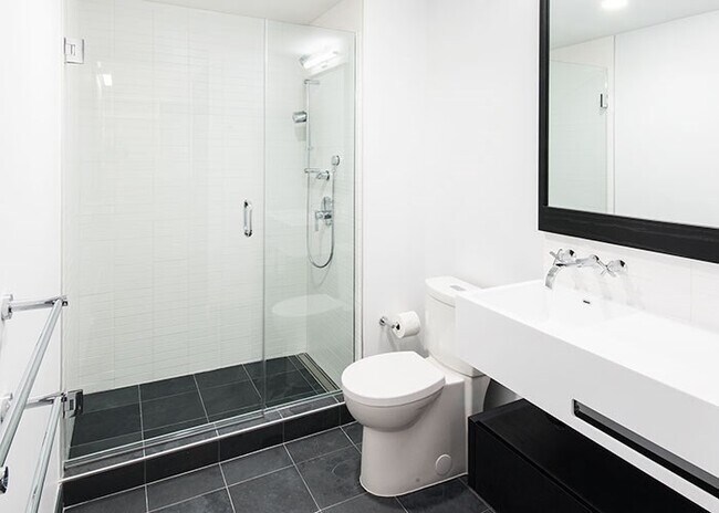 Building Photo - 319 A St