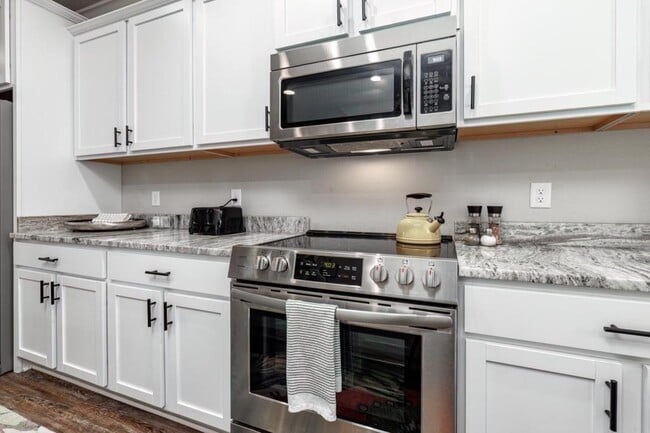 Building Photo - 117 Lookout Point