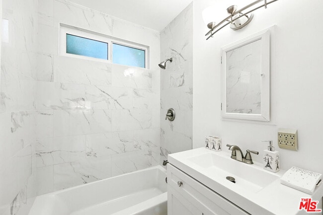 Building Photo - 22101 Buenaventura St