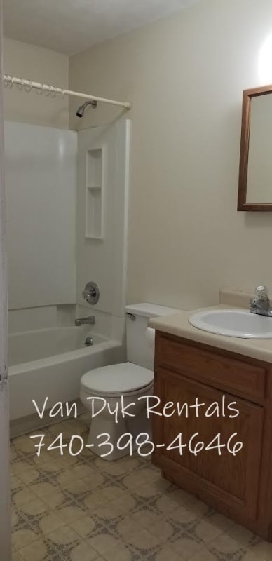 Building Photo - 800 5th St