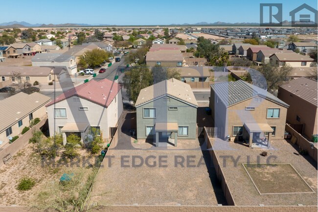 Building Photo - 4Bed/2.5 Bath Home in Maricopa! $1499 MOVE...