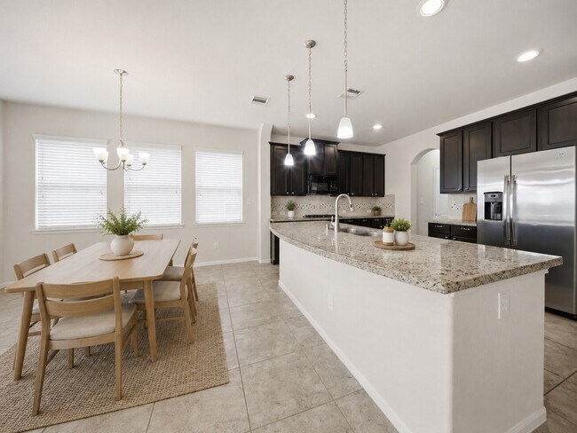 Building Photo - 24014 Via Viale Dr
