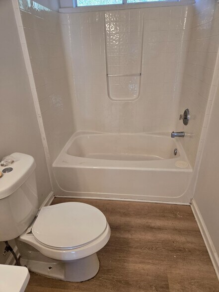 Building Photo - 3728 Oakland Spring Ct