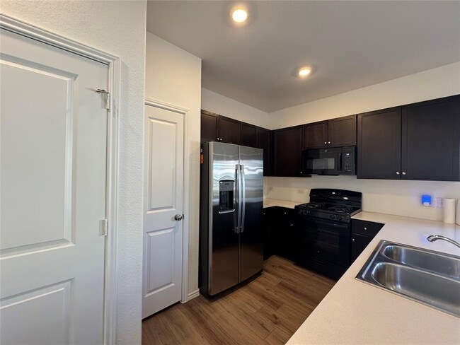 Building Photo - 203 Tufted Duck Path