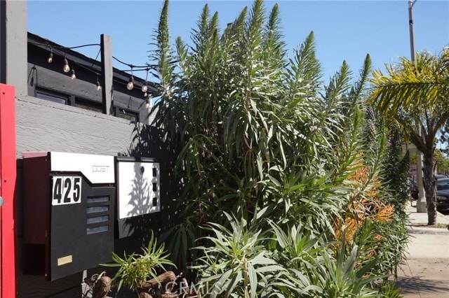 Building Photo - 425 Venice Way