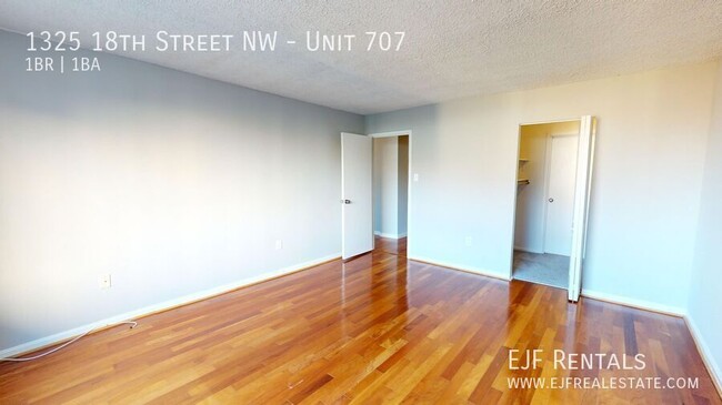 Building Photo - City Living! Stunning One Bedroom W/All En...