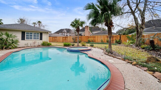 Building Photo - 22307 Fairbay Dr