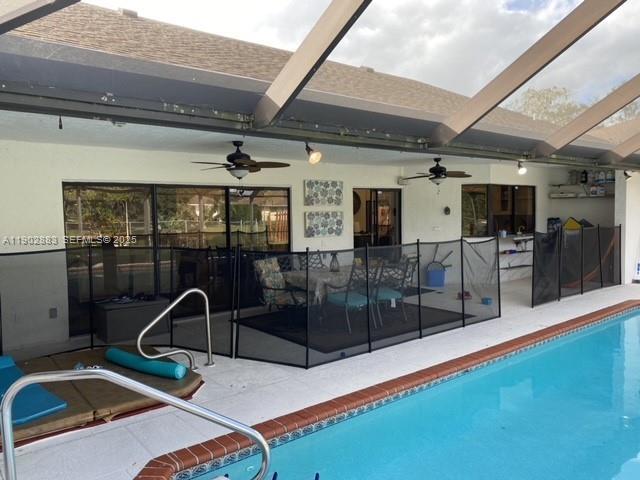 Building Photo - 13647 Barberry Dr