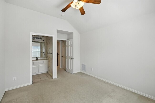 Building Photo - 4501 Sandra Lynn Dr